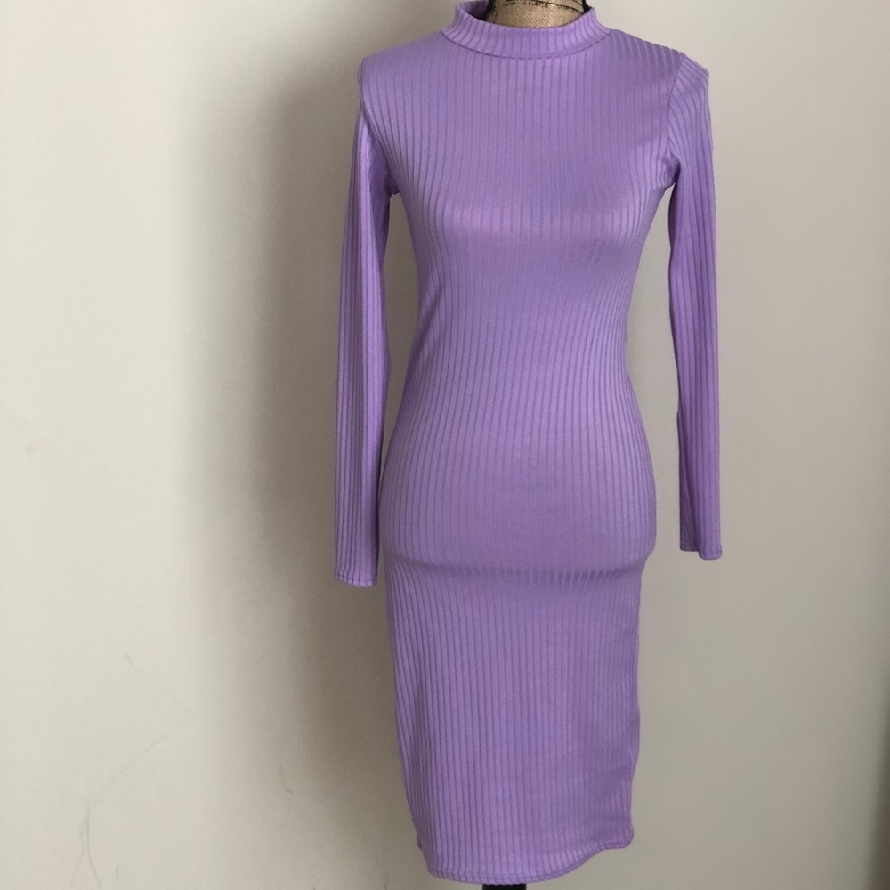 Runs small-Lilac ribbed long sleeve dress - Picture 6 of 7